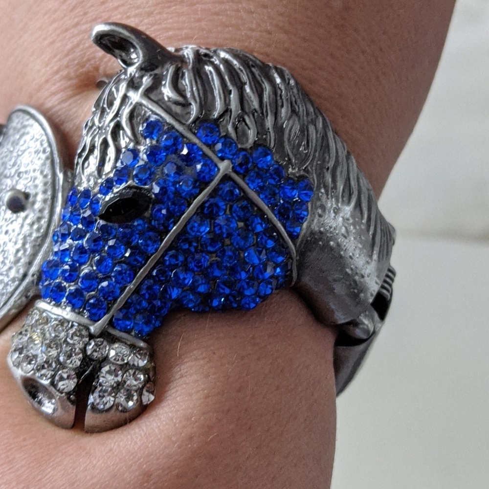 Bracelet - Picture 2 of 5